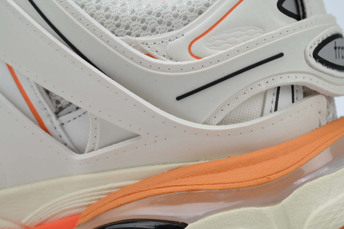 Balenciaga track