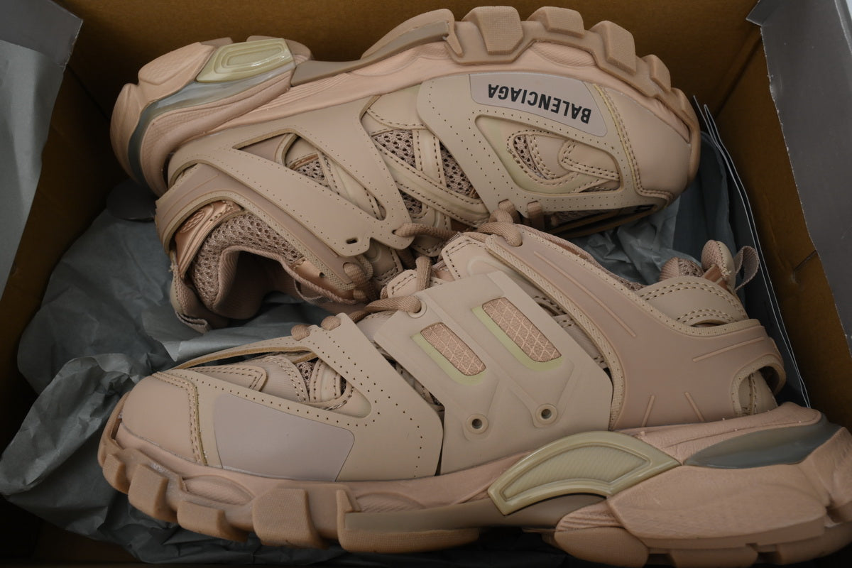Balenciaga track