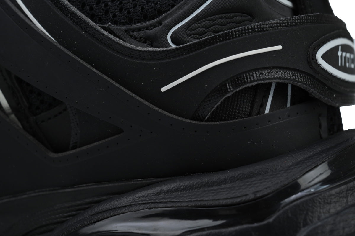 Balenciaga track