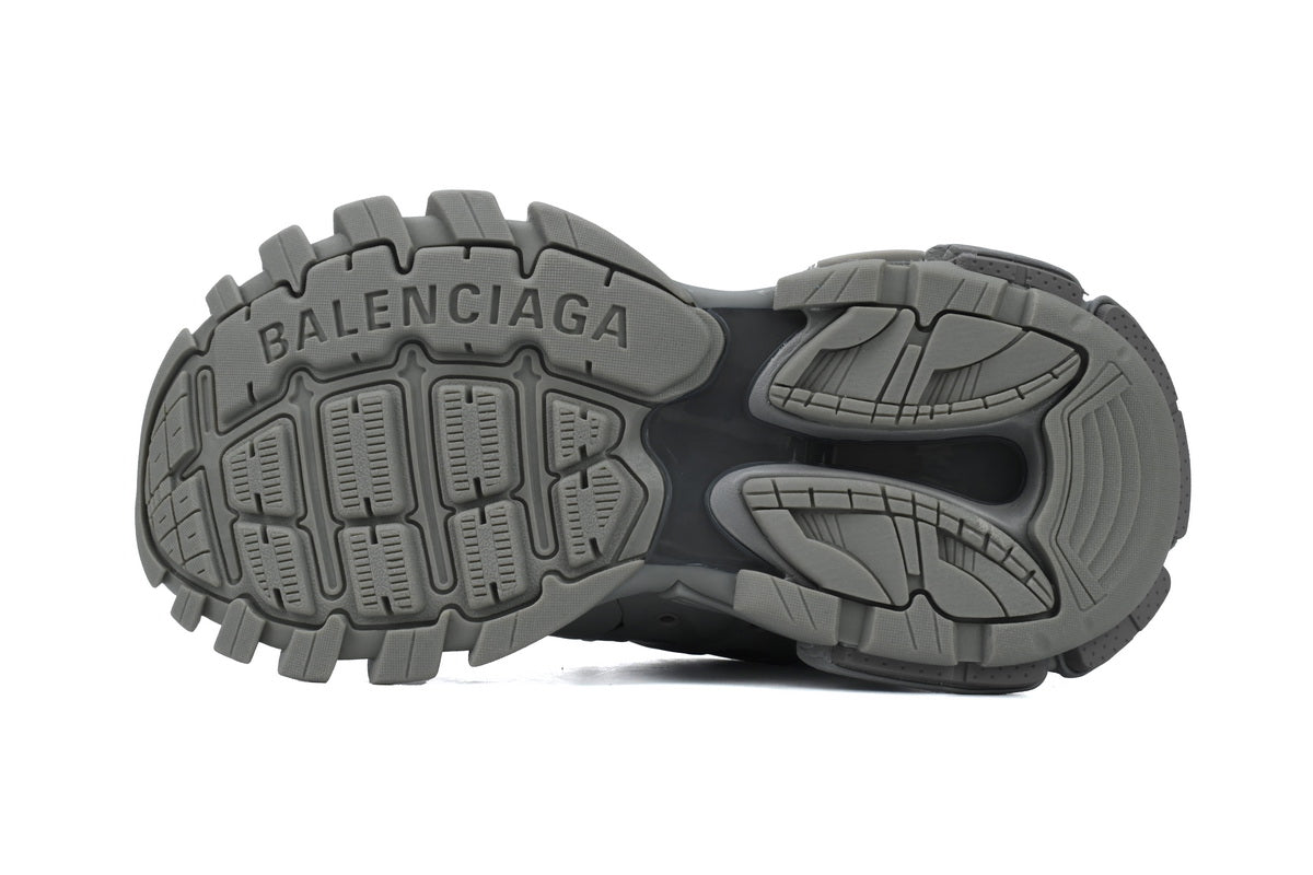 Balenciaga track