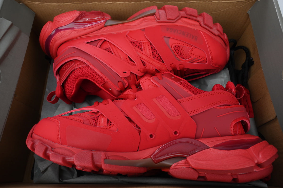 Balenciaga track