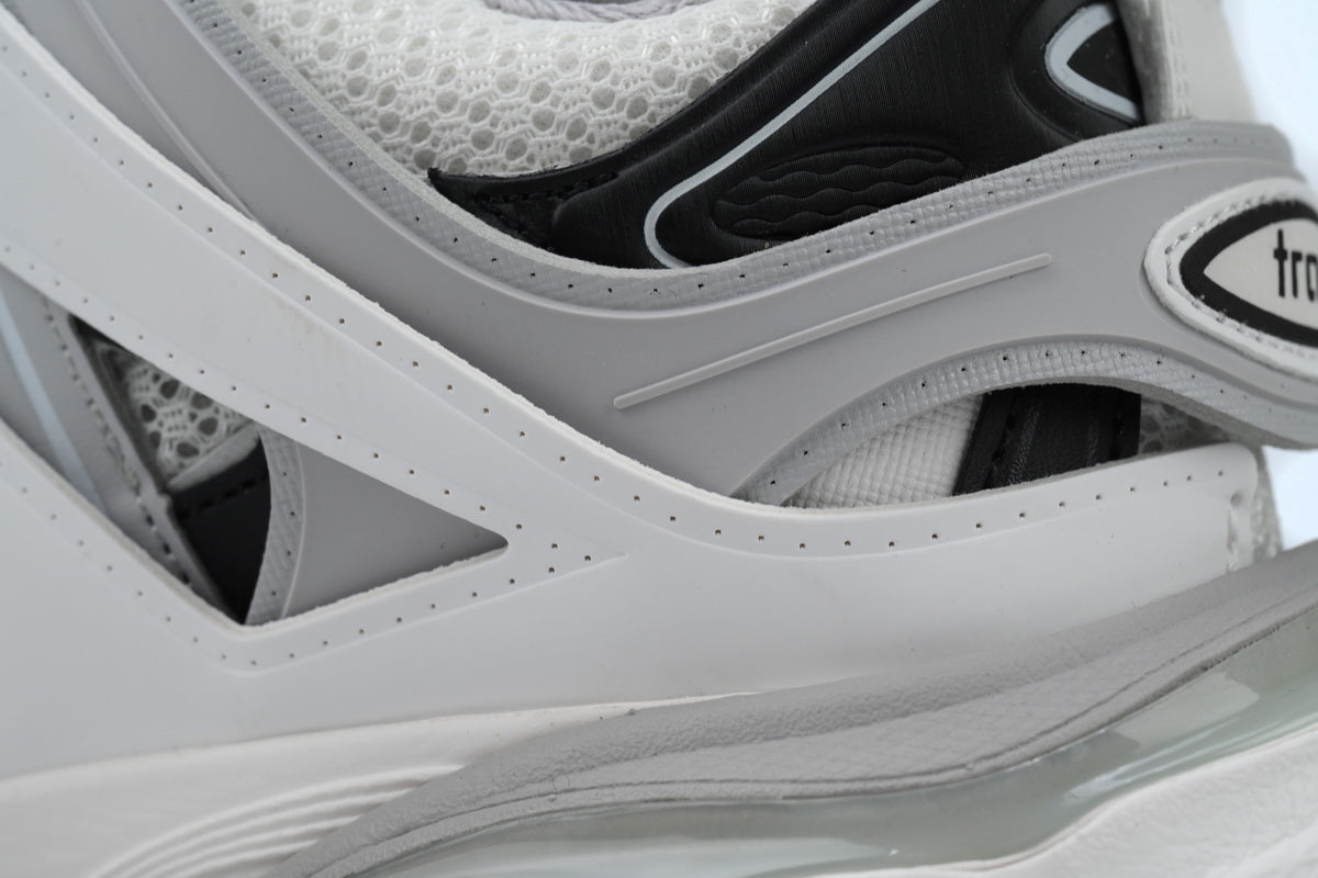 Balenciaga track