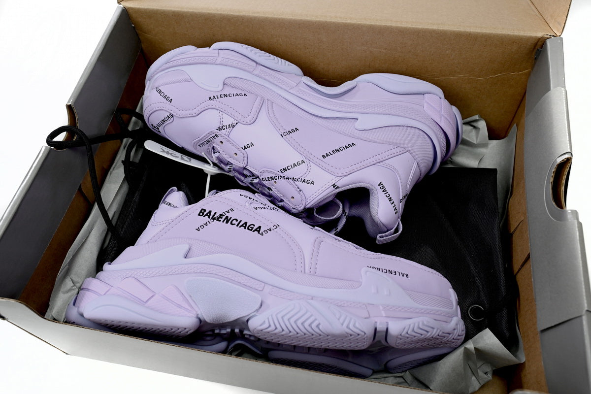 Balenciaga triple S