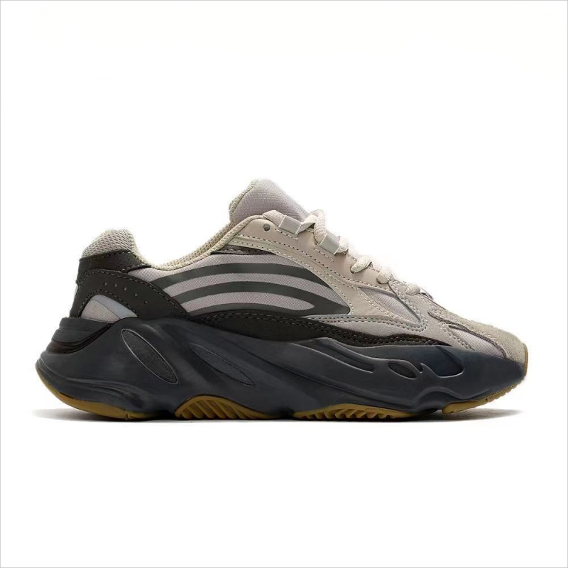 Adidas 700 - Variety