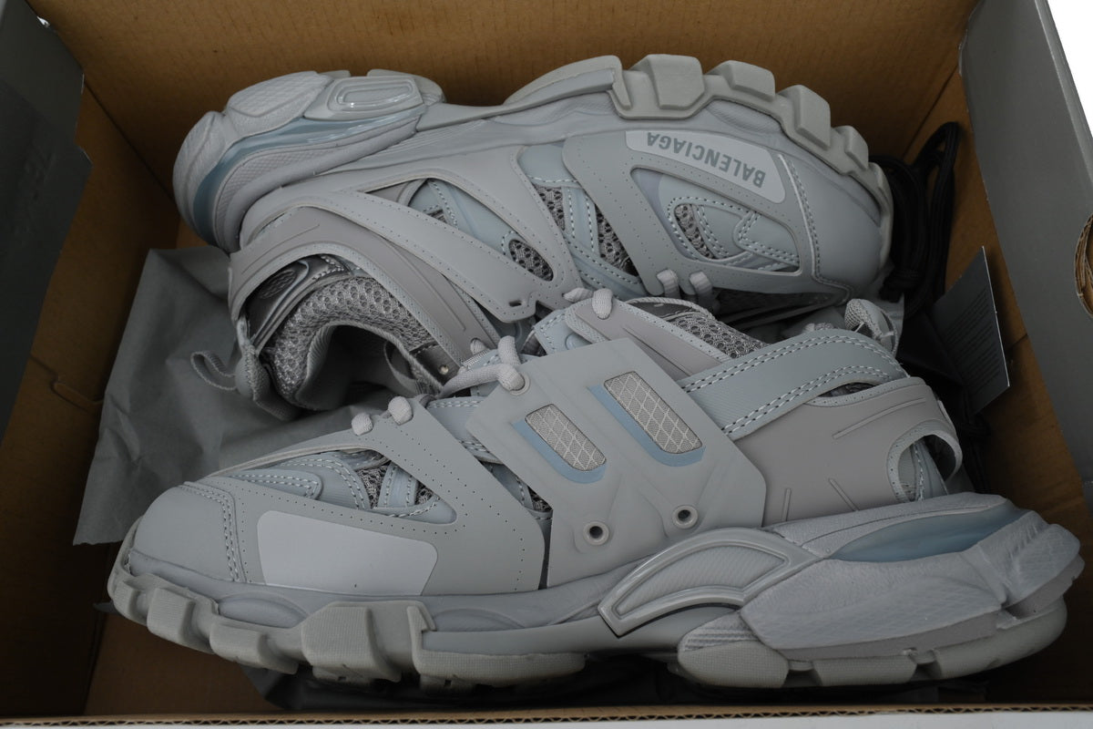 Balenciaga track