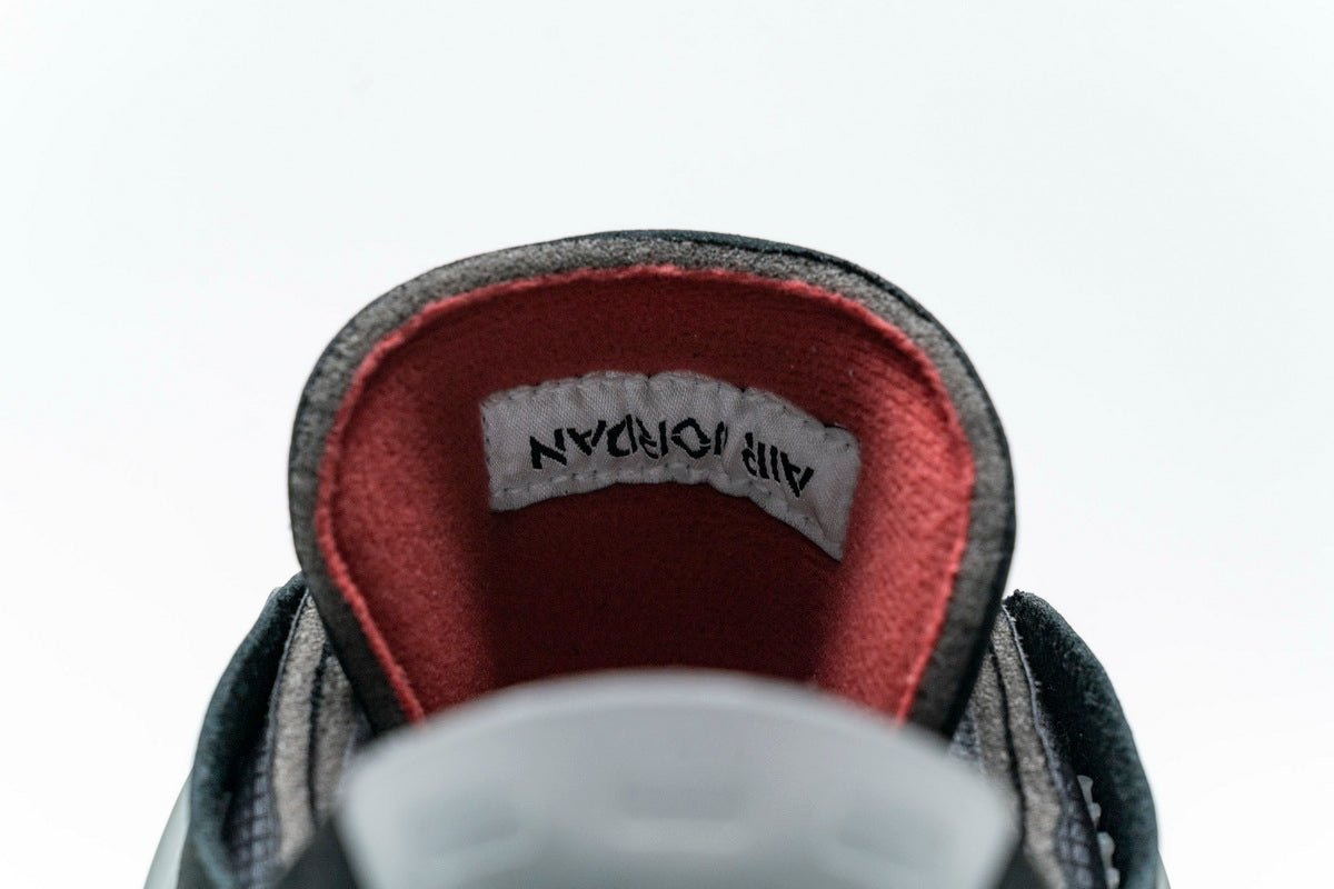 Jordan 4