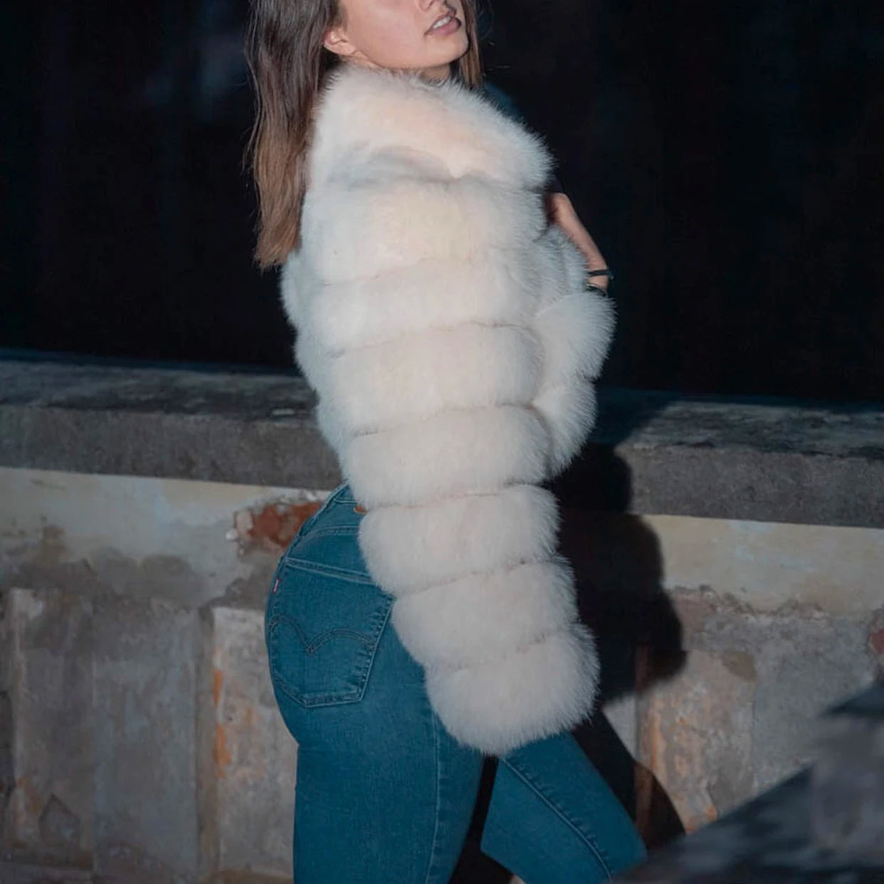 Casual White Black Fluffy Fall Winter Faux Fur Coat Women Jacket Long Sleeve Cropped Puffer Fur Jacket for Women Outwear