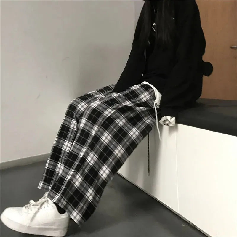 Black and White Plaid pants Oversize New Women Casual Loose Wide Leg Trousers Ins Retro Teen Straight Trousers Hiphop Streetwear