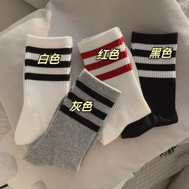 Hot Sale 2022 Fashion Korea Harajuku Socks Street Hip Hop Skateboard Striped Mid Tube Socks Solid Color Breathable Cotton Socks