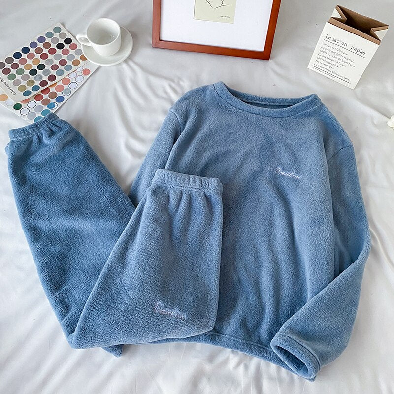 Winter Soft Velvet Pajamas Set